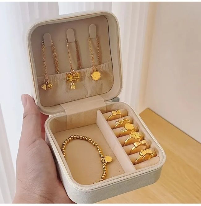 На подарок шкатулка для украшений