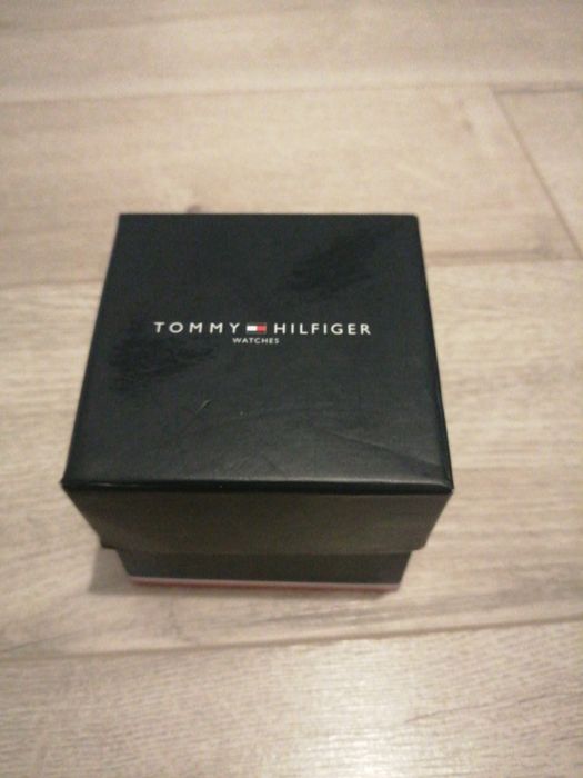 Ceas TOMMY hilfiger.
