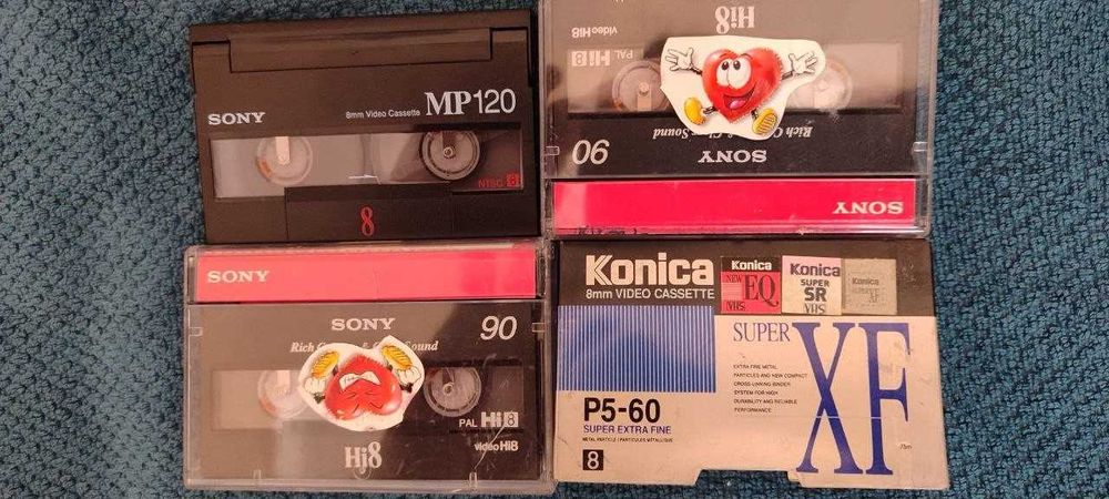 Кассеты 8mm Видеокассеты Hi8 и 8mm  4 ШТУКИ