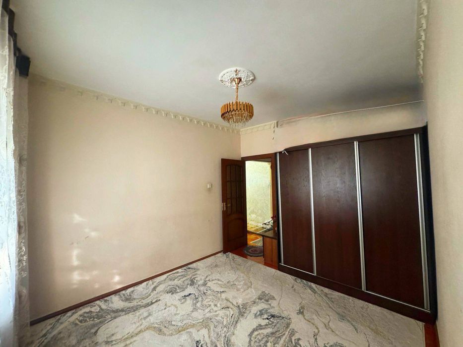 Продажа 4/2/5 на Юнусабад-14,  4 хонали сотилади