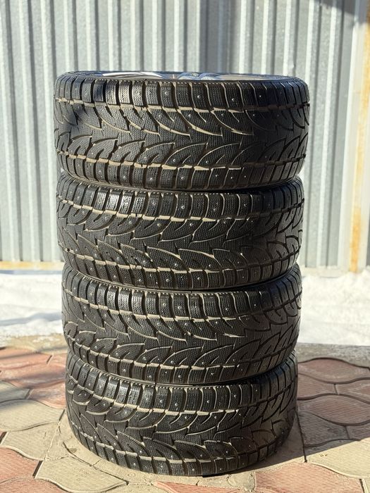 Продам диски с зимними шинами R20