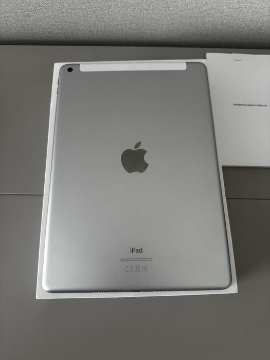 Ipad 8 32 GB + 5G CELLULAR/SIM