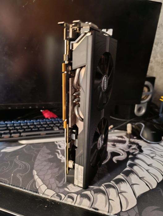 RX 580 sapphire NITRO+ 8gb