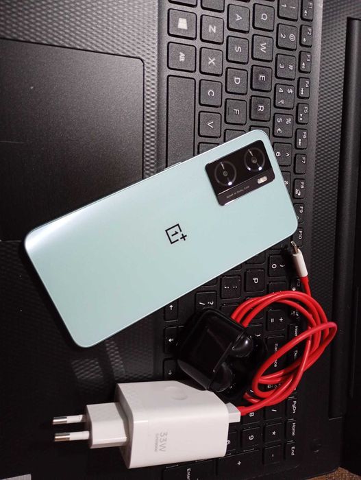 Vand telefon One Plus Nord N 20 SE ,128gb\8 ram.