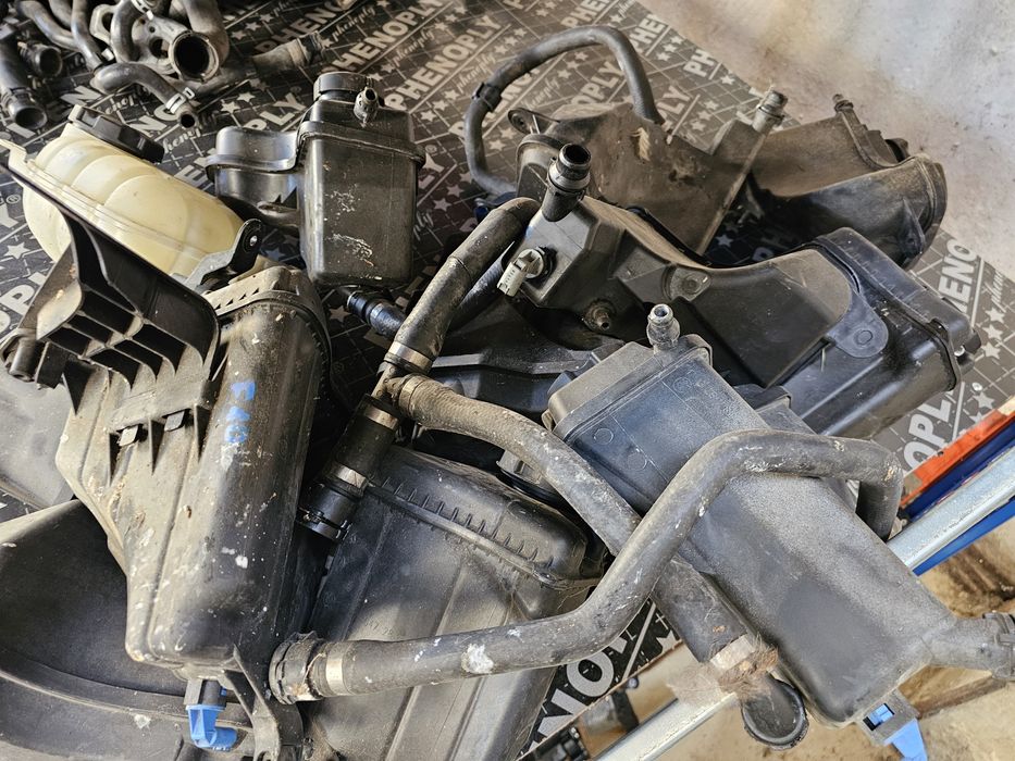 Казанче охладителна течност антифриз разширителен съд бмв