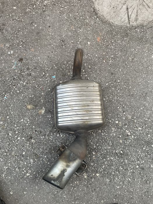 Задно гърне от BMW e90