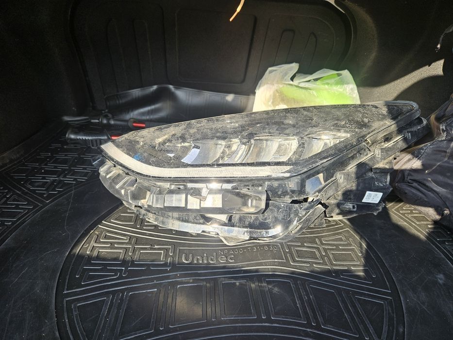 Продам фару Sonata dn8