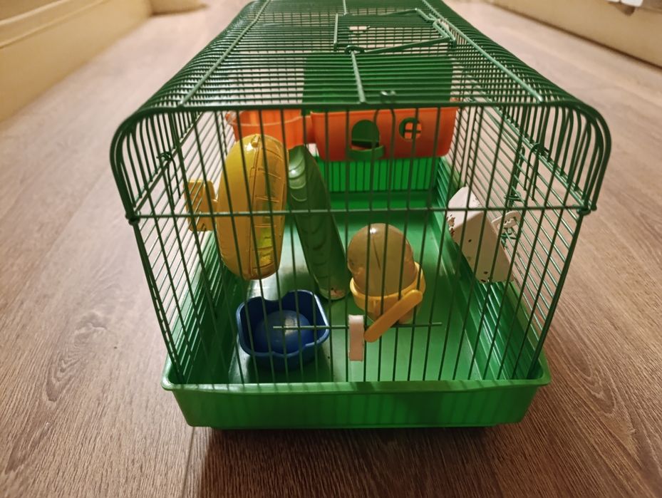 Клетка для хомяка с поилкой