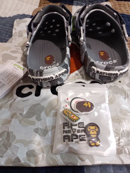Сабо Crocs x BAPE