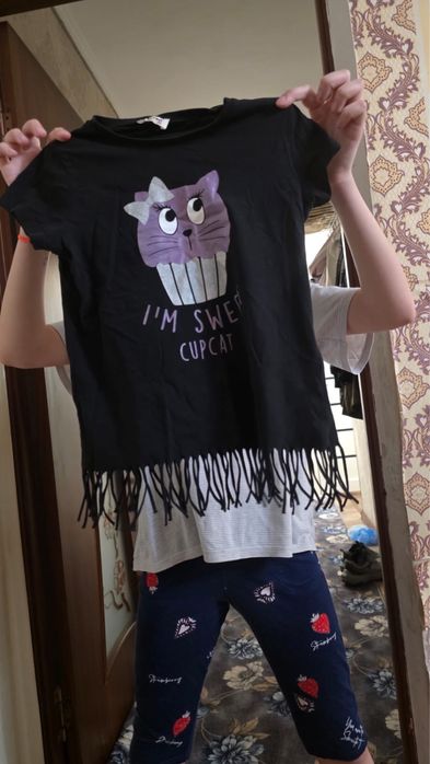 Футболки и штаны на девочку 10-12 лет