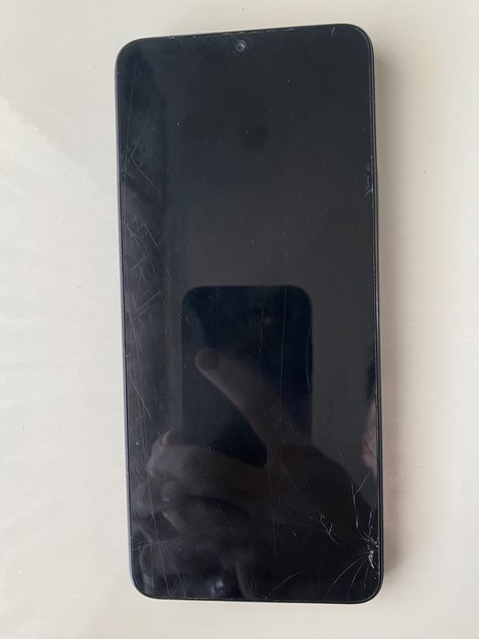 Redmi A3 Продаю срочно Писать в ватцап