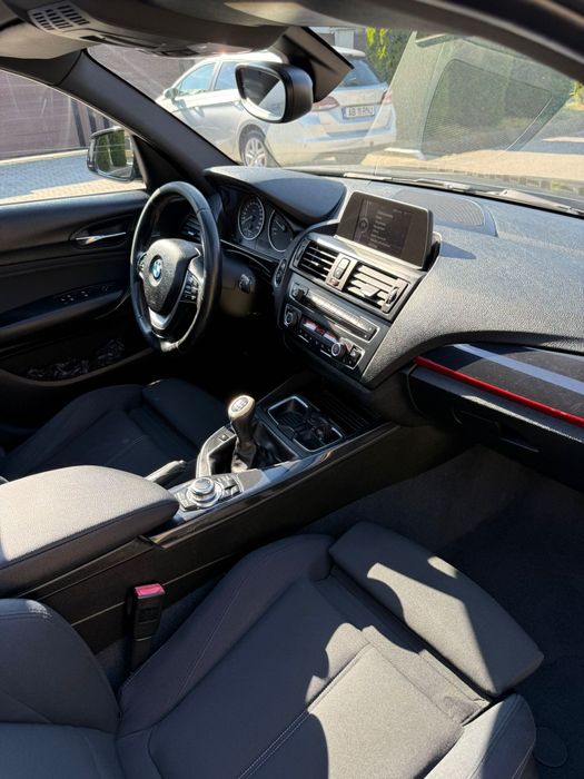 Vând Bmw 118D Trapa Bi-Xenon Sport-Line