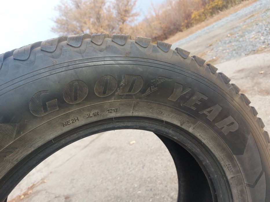 Шины Goodyear ice arctic suv 4  265/65/17
