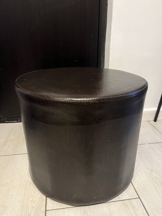 Vand tamburet in stare buna