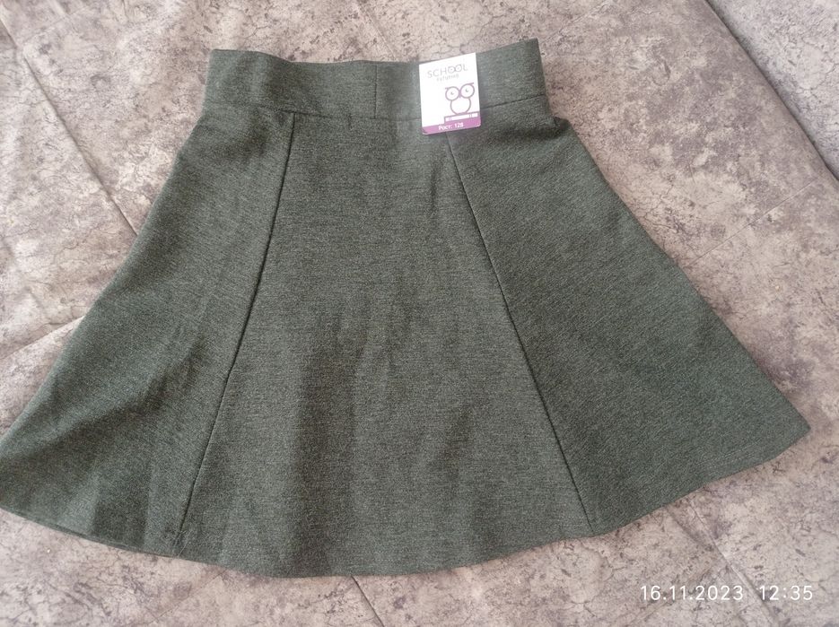 Продам юбку для девочки