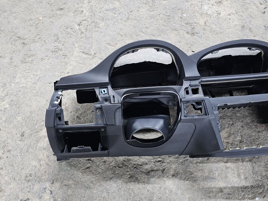 Табло със къп холдери и навигация бмв е90 е91 е92 tablo cup holder