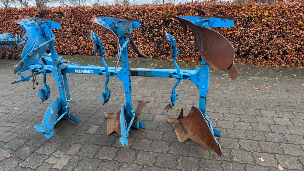 Lemken Opal 110 Claas Arion, Case Puma, John Deere