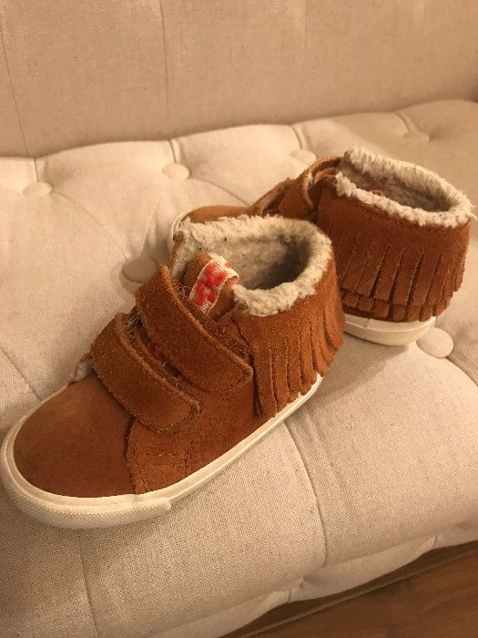 Vand ghete imblanite marimea 21 Zara