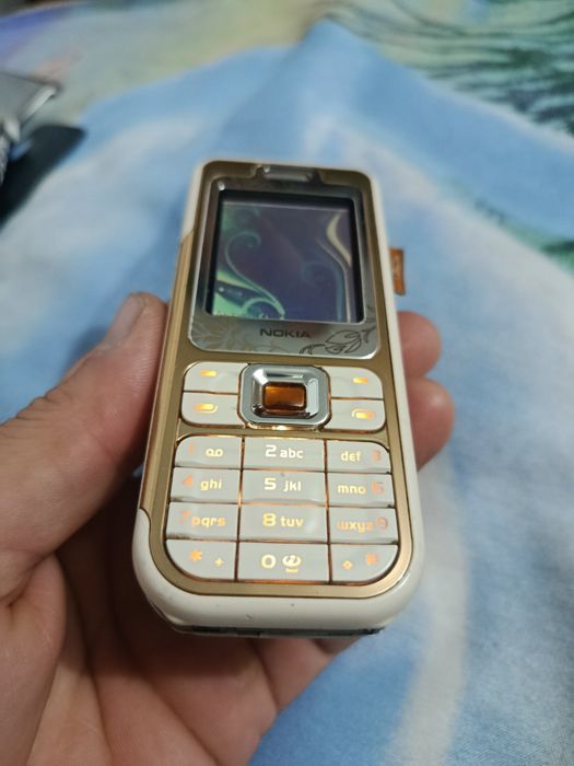 Nokia 7360 la fleur