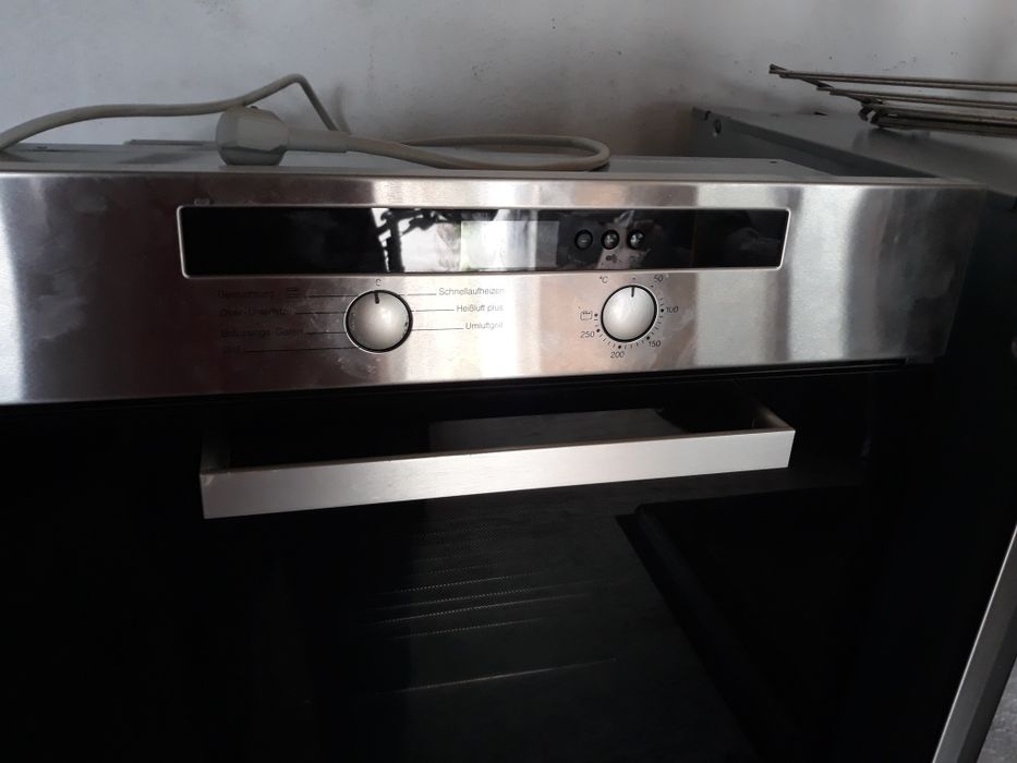 Cuptor incorporabil MielevH 4260 B-KAT Catalizator ClearAir