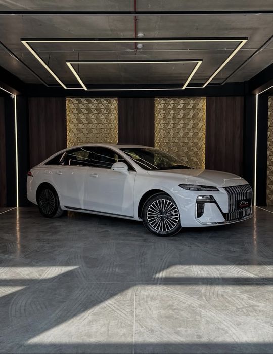 Roewe M7 Full 2000км