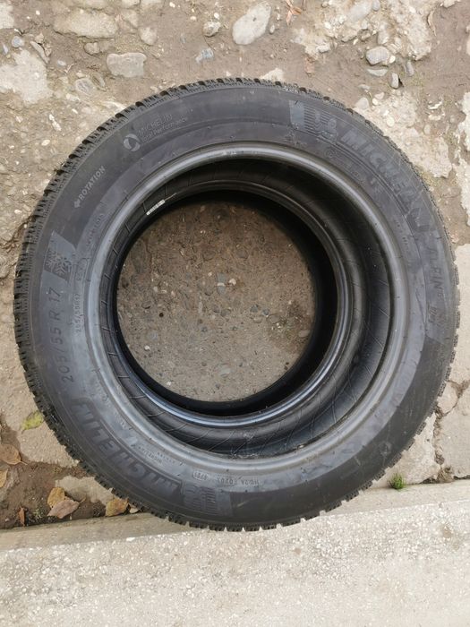 Doua anvelope de iarna Michelin Alpin 6, 205/55/17  95V  XL