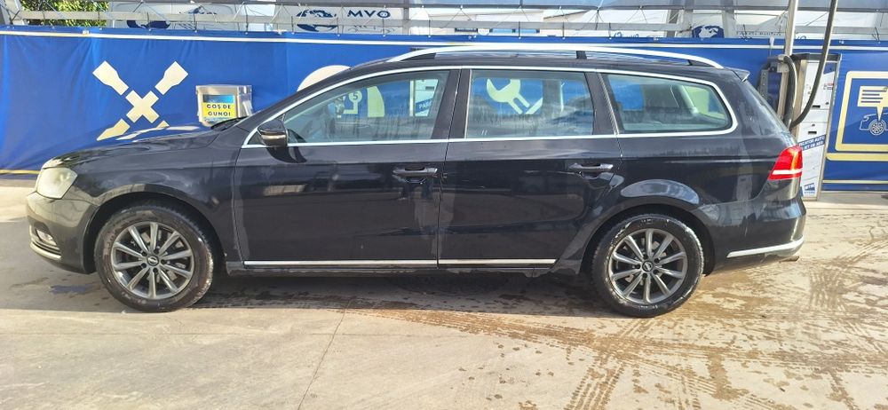 VOLKSWAGEN Passat 2012 — imagine 2