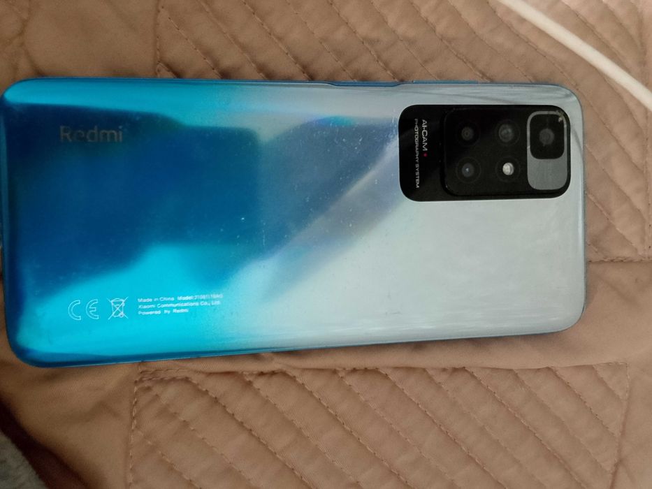 Redmi 10 синий с трещиной