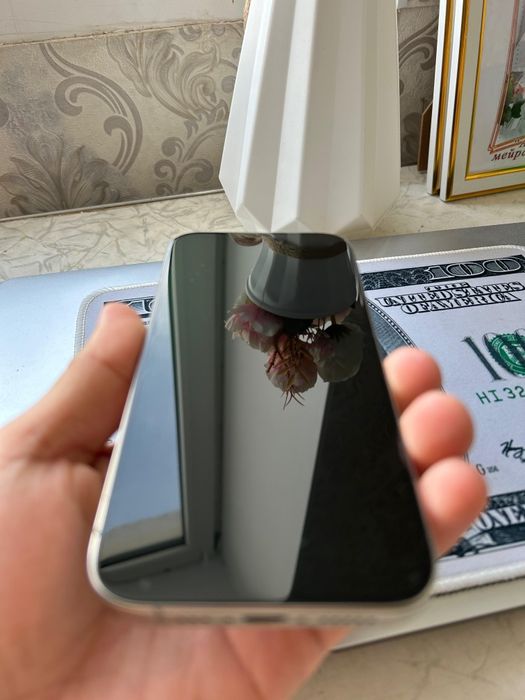 Iphone 15 pro,natural titan