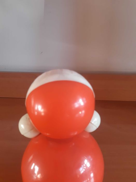 Неваляшка- руска кукла, ретро