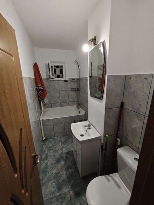 Închiriez apartent 2 camere