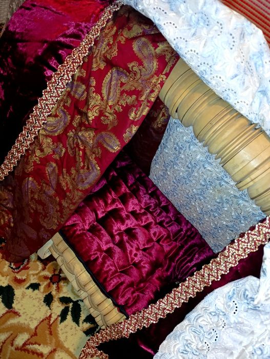 Бешик сотилади. Холати яхщи.