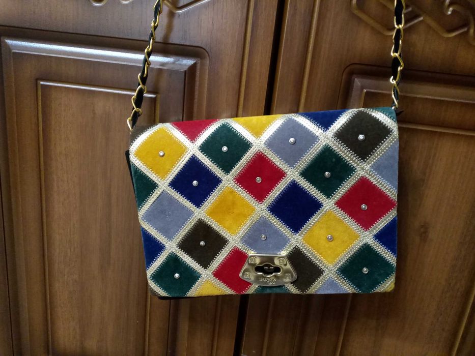 «Недорого» Сумки Б/У 10 видов(см разные фото). Цена 30 тыс 1шт