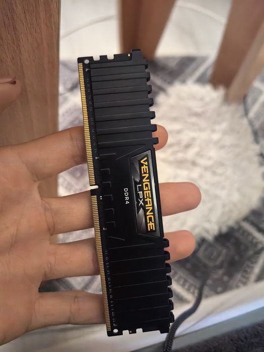 16 ram ddr4 3600mhz impecabili