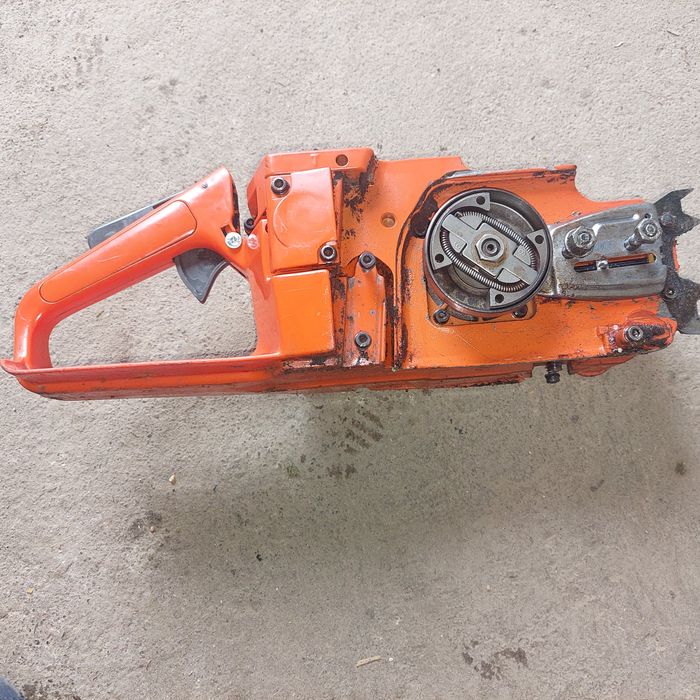 Vând piese husqvarna 55
