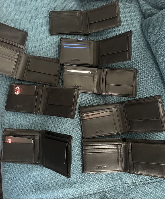 Мъжки портфейли внос от Италия.Ест. кожа.Нови,за футболни маниаци :)