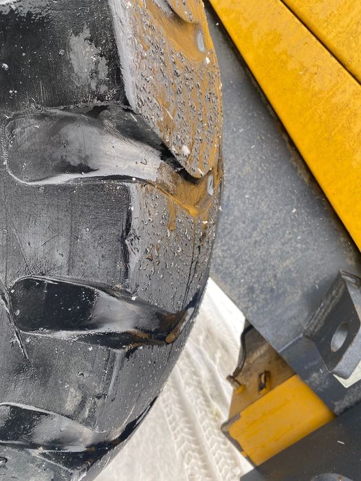 Покрышка 3тонник погрузчика