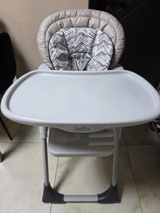 Scaunel de masa bebe Joie reglabil