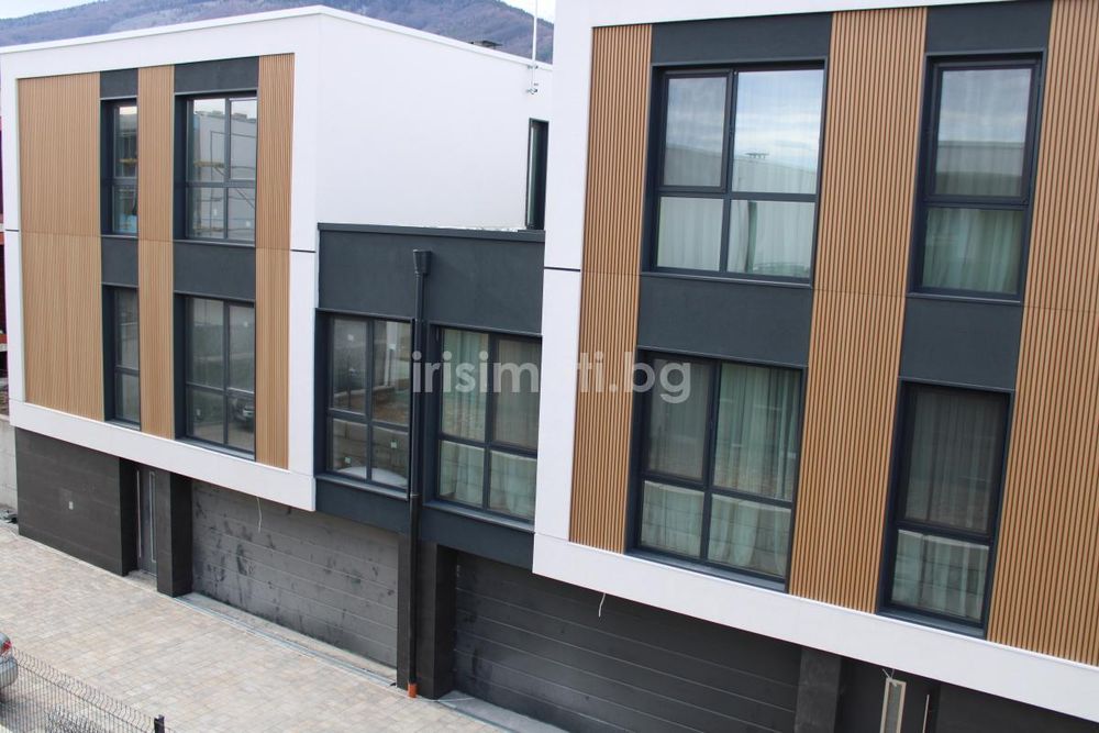 Продава се Къща в с. Бистрица, Област София-град - 302 кв.м за 1020 €/кв.м - Снимка #3