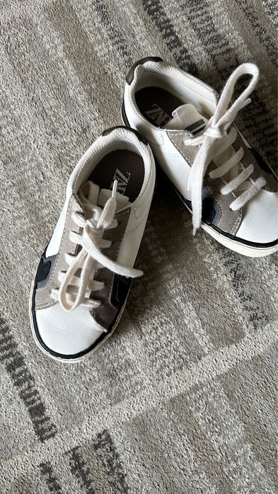 Продам новую детскую обувь от Zara
