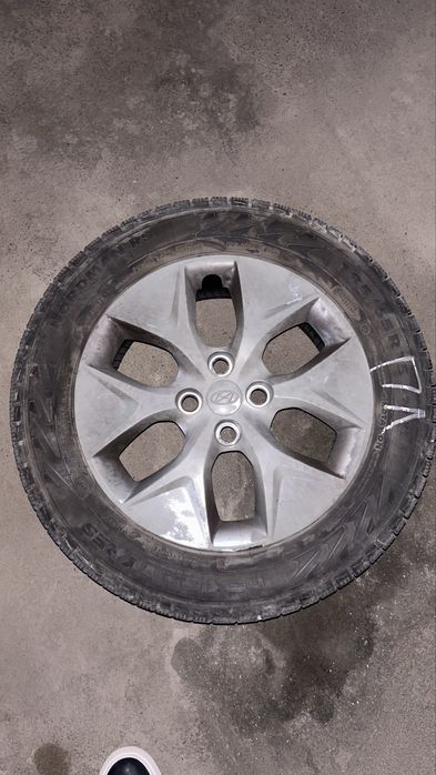 Продам комплект шины Nokian Tyres R15 (Зимние)