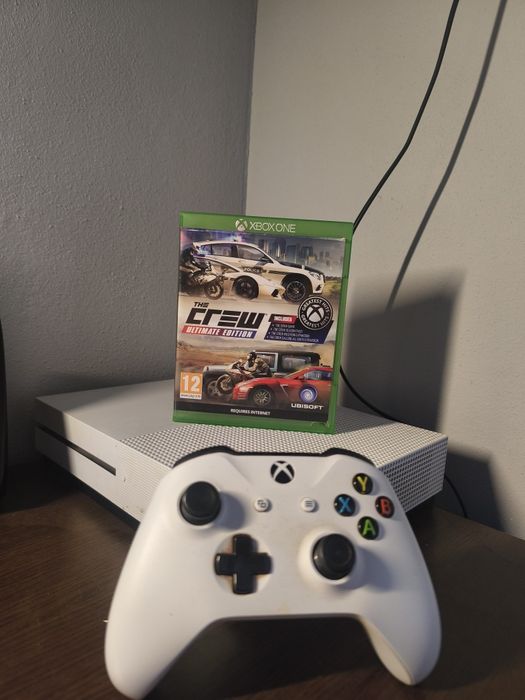 Xbox one S  1TB + 3 jocuri