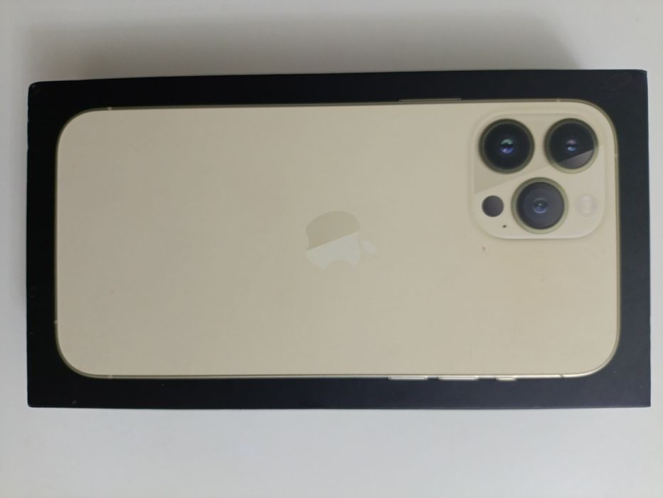Iphone 13 pro max продается
