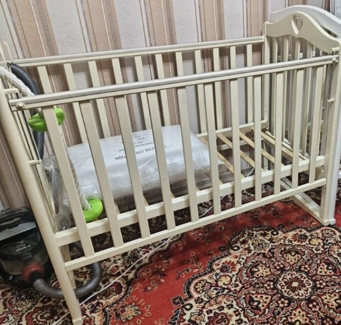 Продам детскую кровать