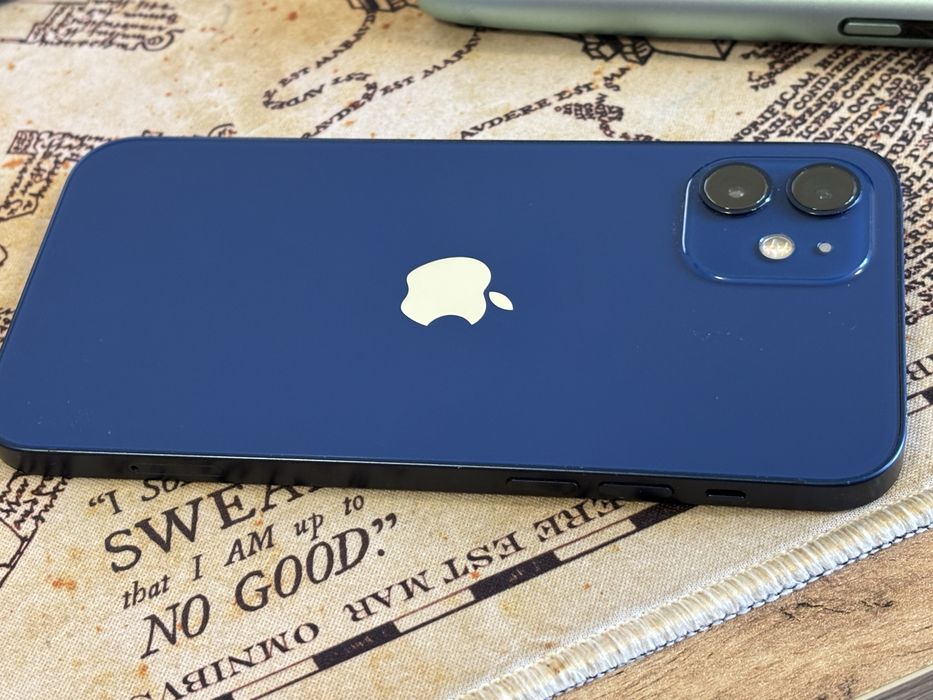 2 бр. iPhone 12 128 gb