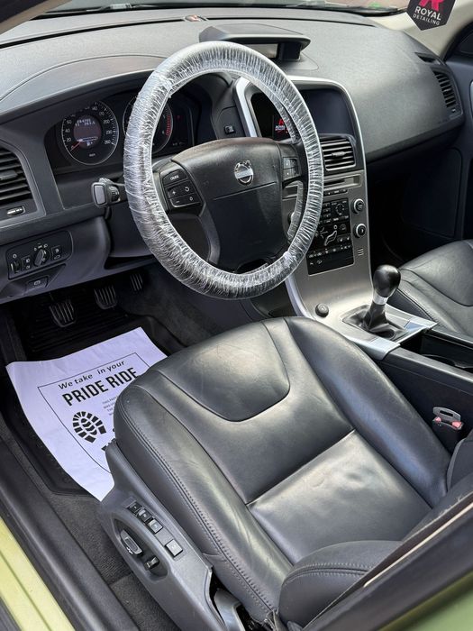 Vând Volvo XC60 2009