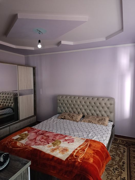 Qibray markazida fayizli xonadon 6 sotik