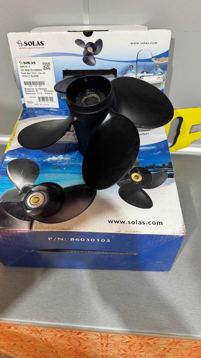 Пропелер SOLAS YC4x11.8x9 RB