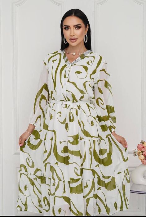 52-54razmerli vecherniy koʻylak