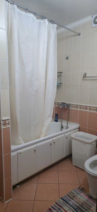 Продам квартиру в Атырау,  район Драм.театра